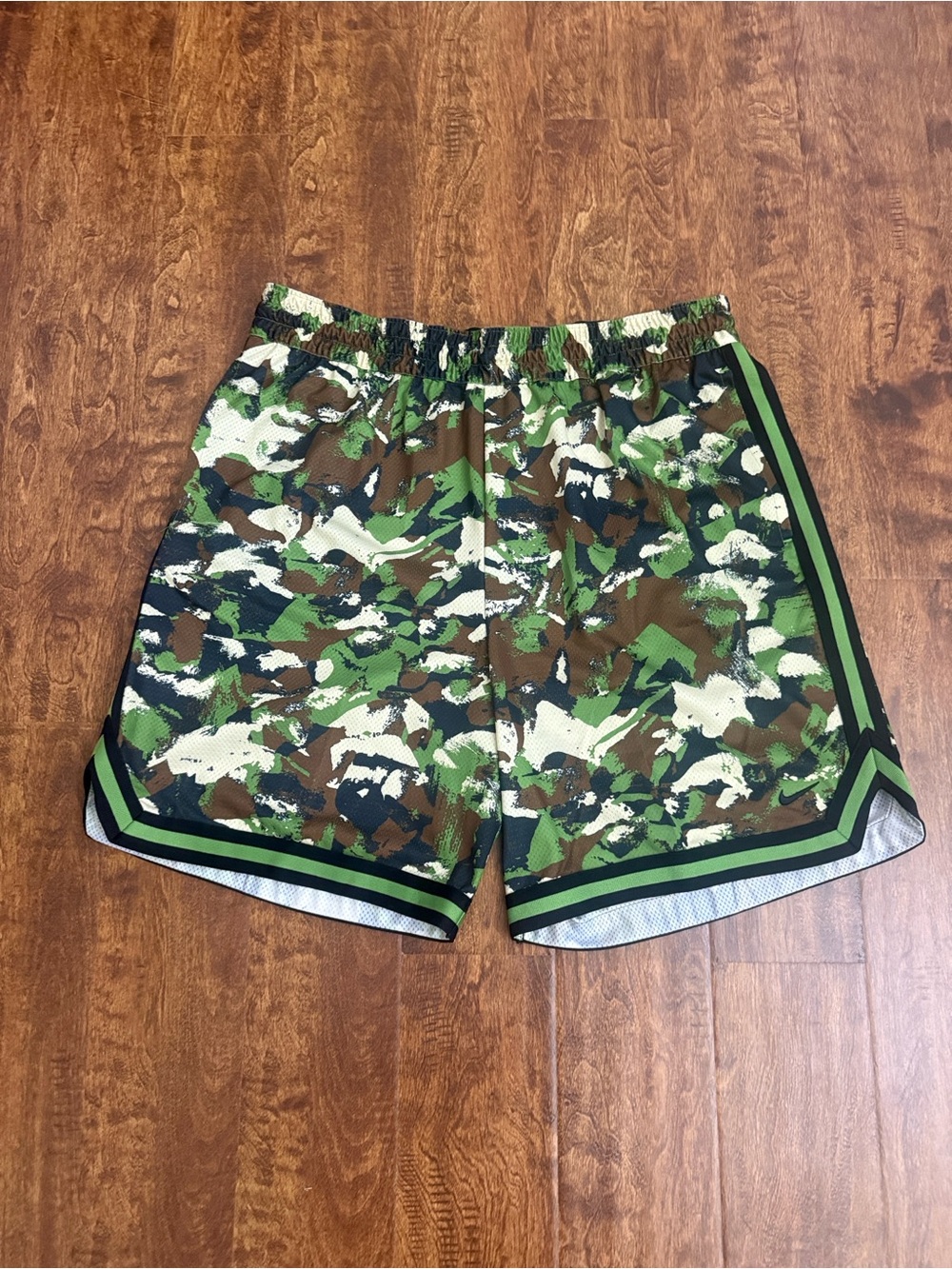 Nike Men's Green Camo Athletic Shorts with Black Trim - Picture 3 of 15